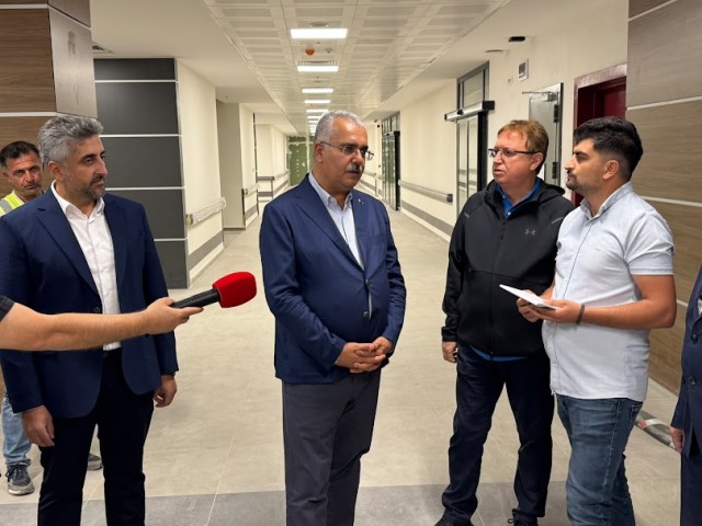ÇORUM’UN YENİ HASTANESİ HIZLA YÜKSELİYOR